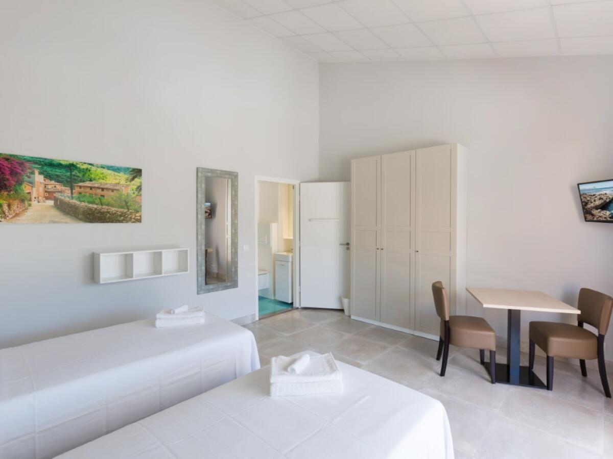 Comercial 16 Dormitorios en venta en Javea