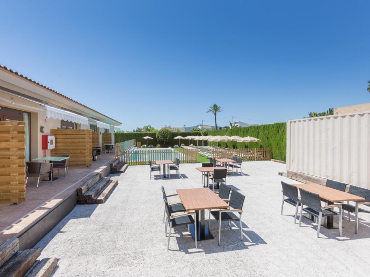 Comercial 16 Dormitorios en venta en Javea