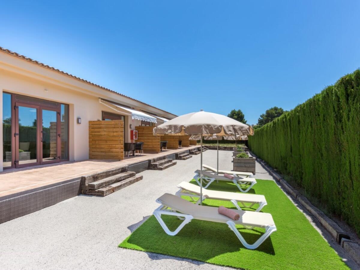 Comercial 16 Dormitorios en venta en Javea