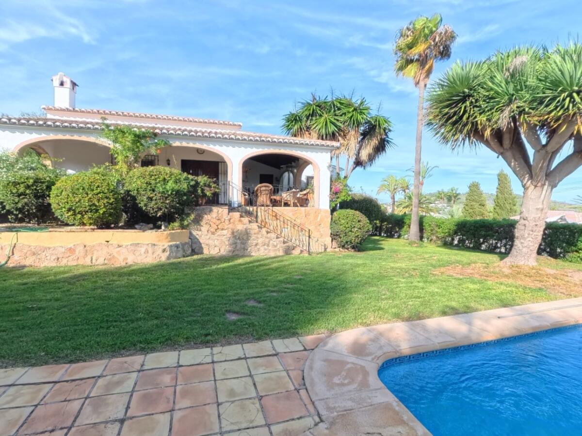 Amplia y encantadora villa en una ubicación privilegiada cerca del Club de Golf de Jávea
