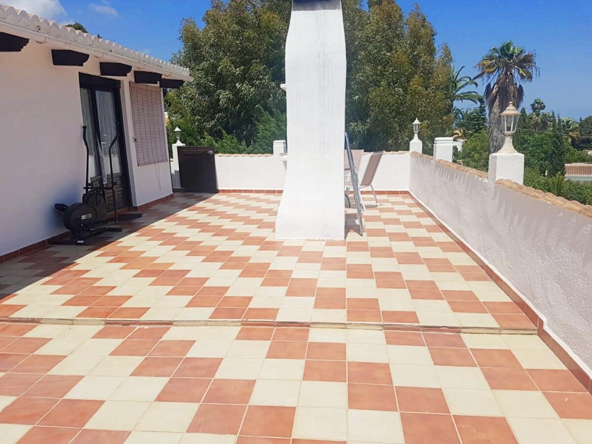 Villa 9 Dormitorios en venta en Javea