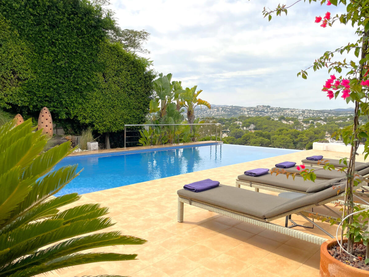 Villa 3 Dormitorios en venta en Moraira