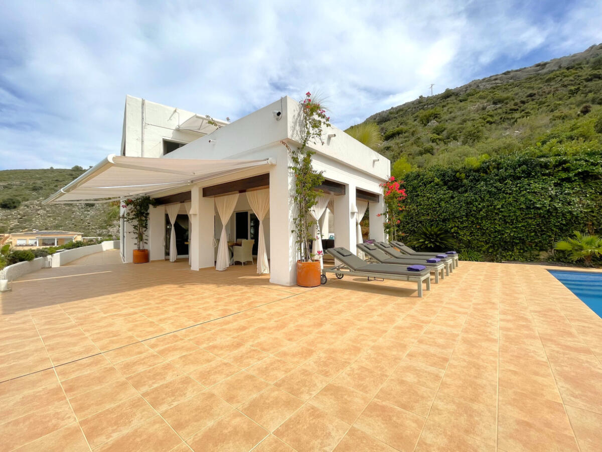 Villa 3 Dormitorios en venta en Moraira