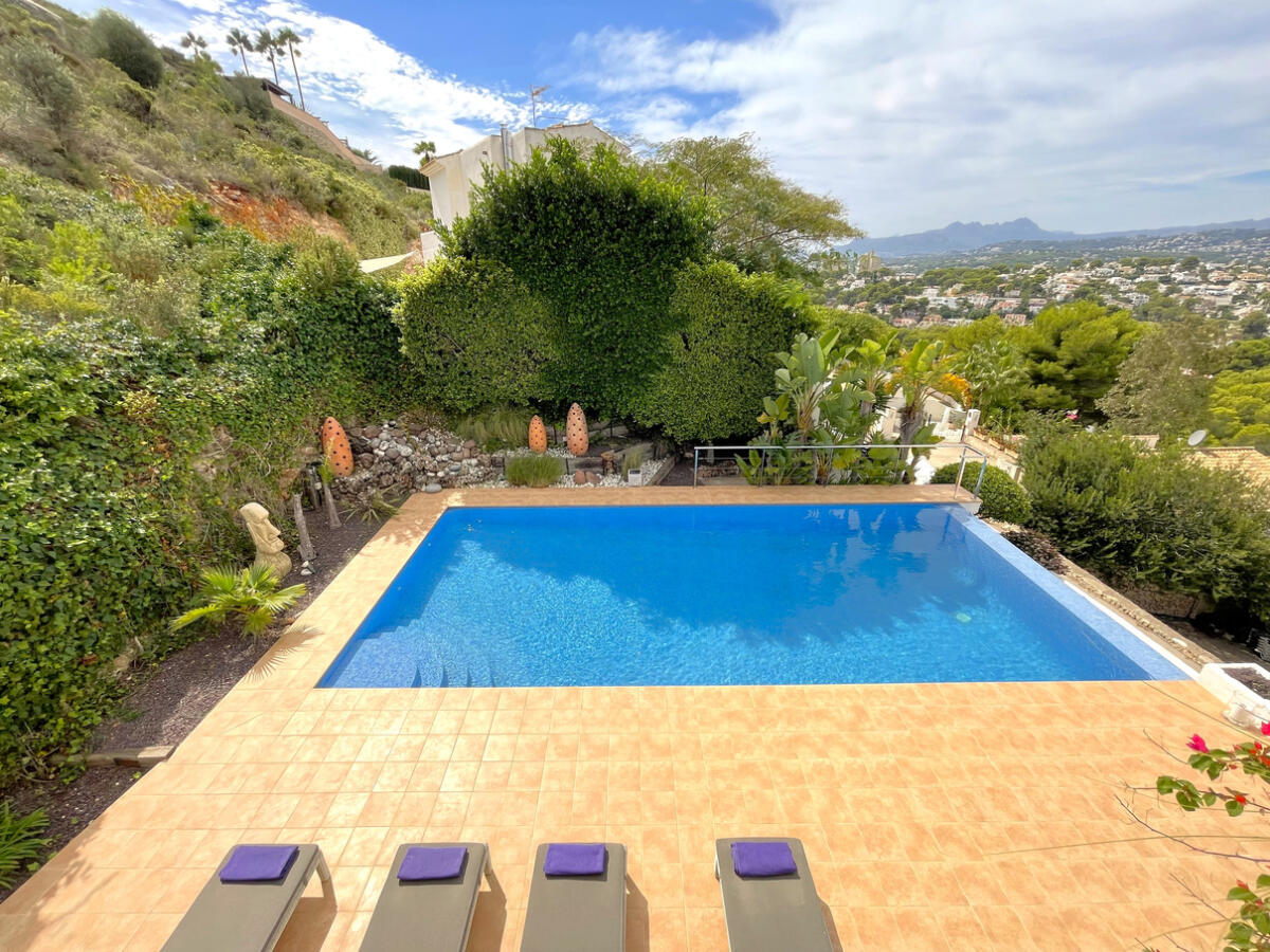 Villa 3 Dormitorios en venta en Moraira