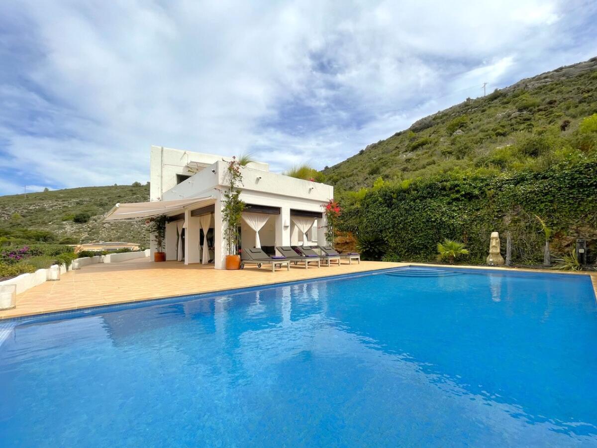Villa 3 Dormitorios en venta en Moraira