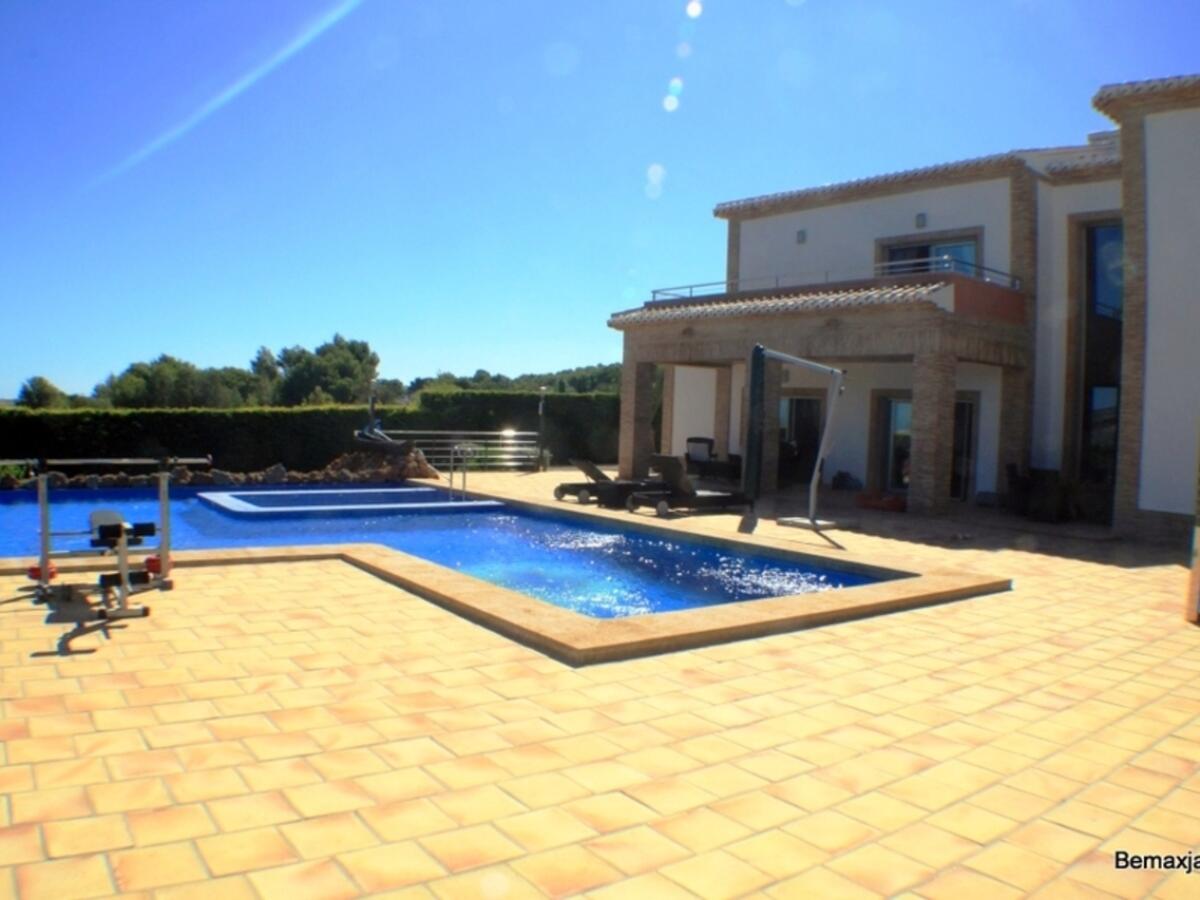 Villa 5 Dormitorios en venta en Javea