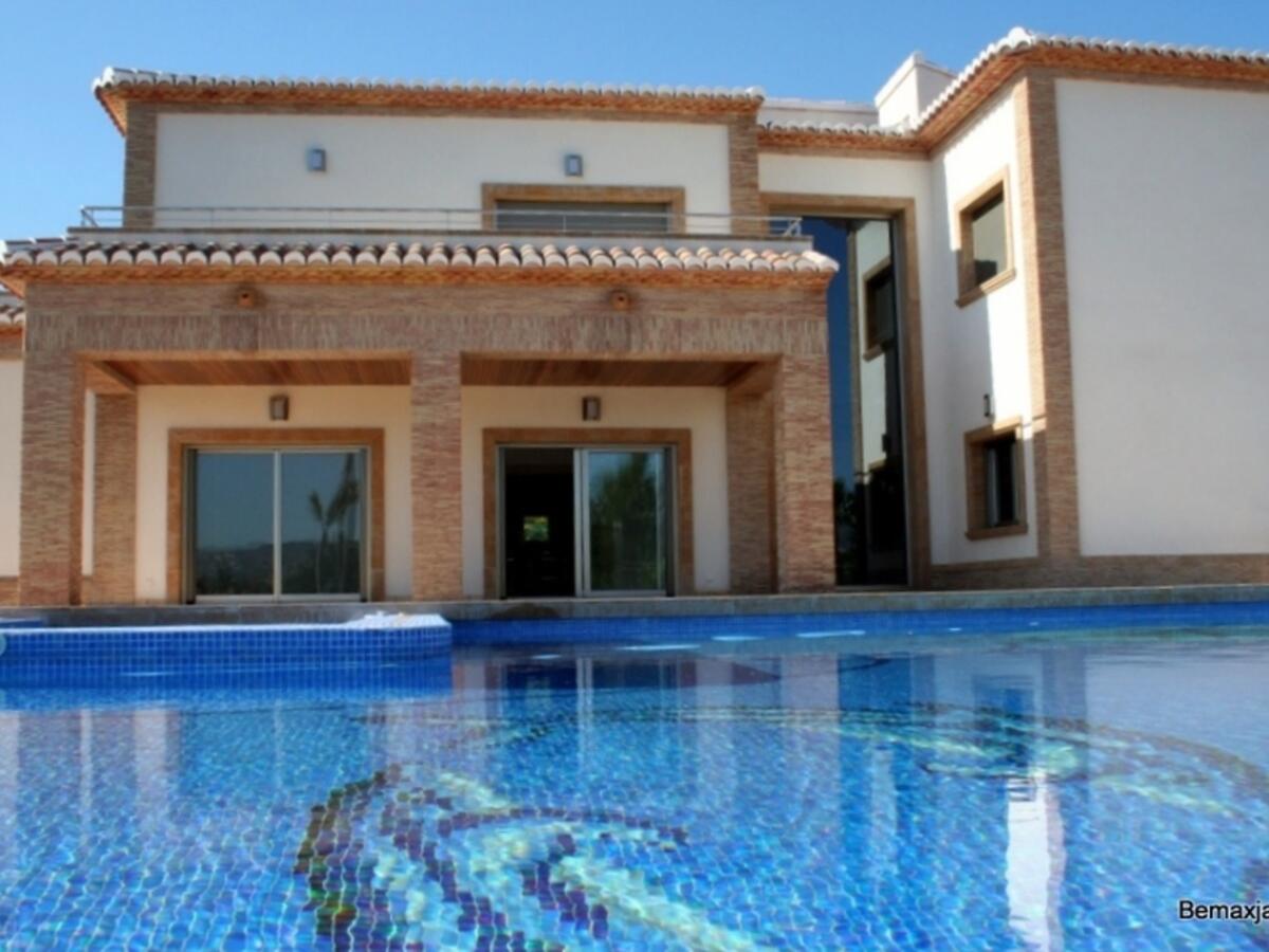 Villa 5 Dormitorios en venta en Javea