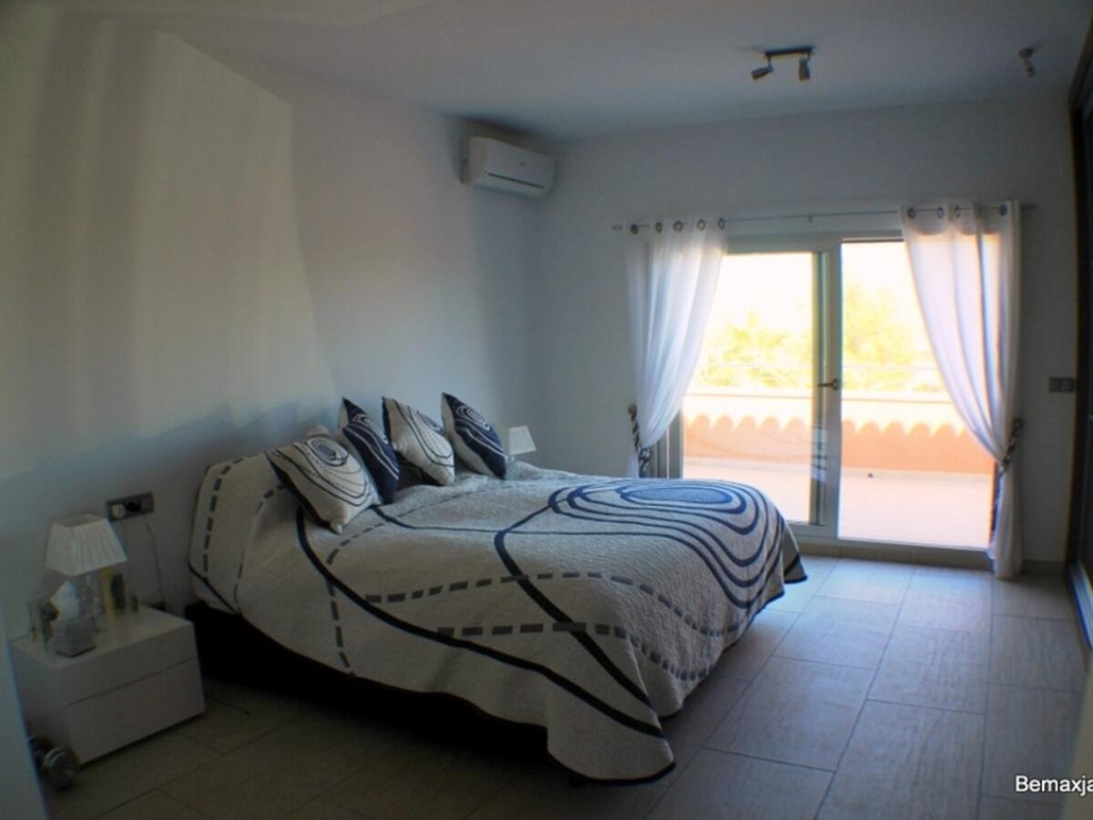 Villa 5 Dormitorios en venta en Javea