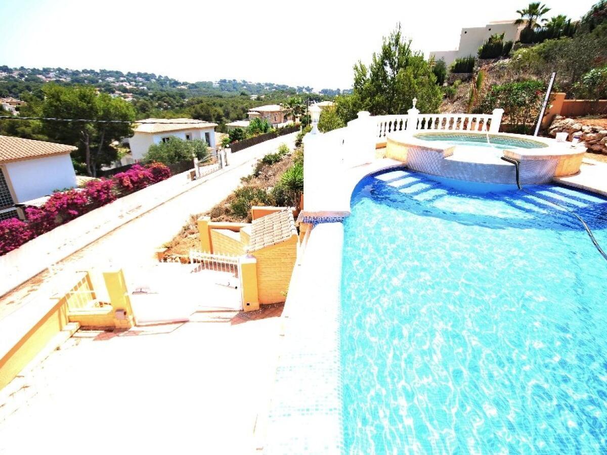 Villa 3 Dormitorios en venta en Javea Granadella
