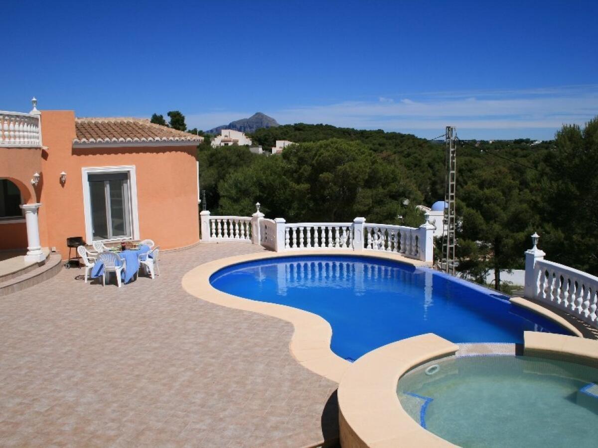 Villa 3 Dormitorios en venta en Javea Granadella