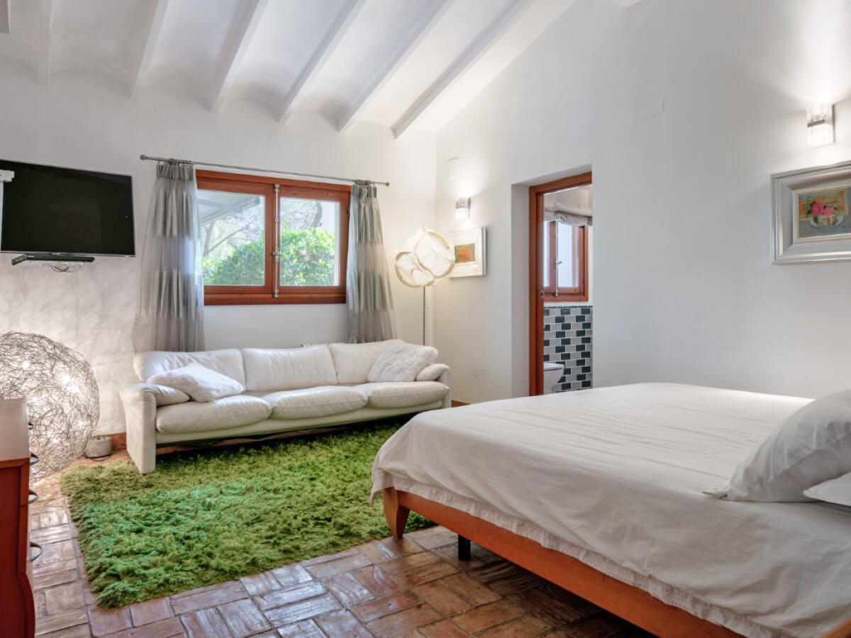 Villa 6 Dormitorios en venta en Denia