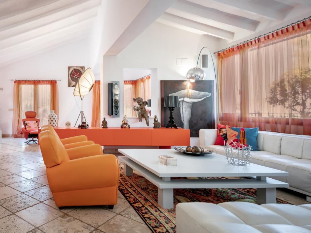 Villa 6 Dormitorios en venta en Denia