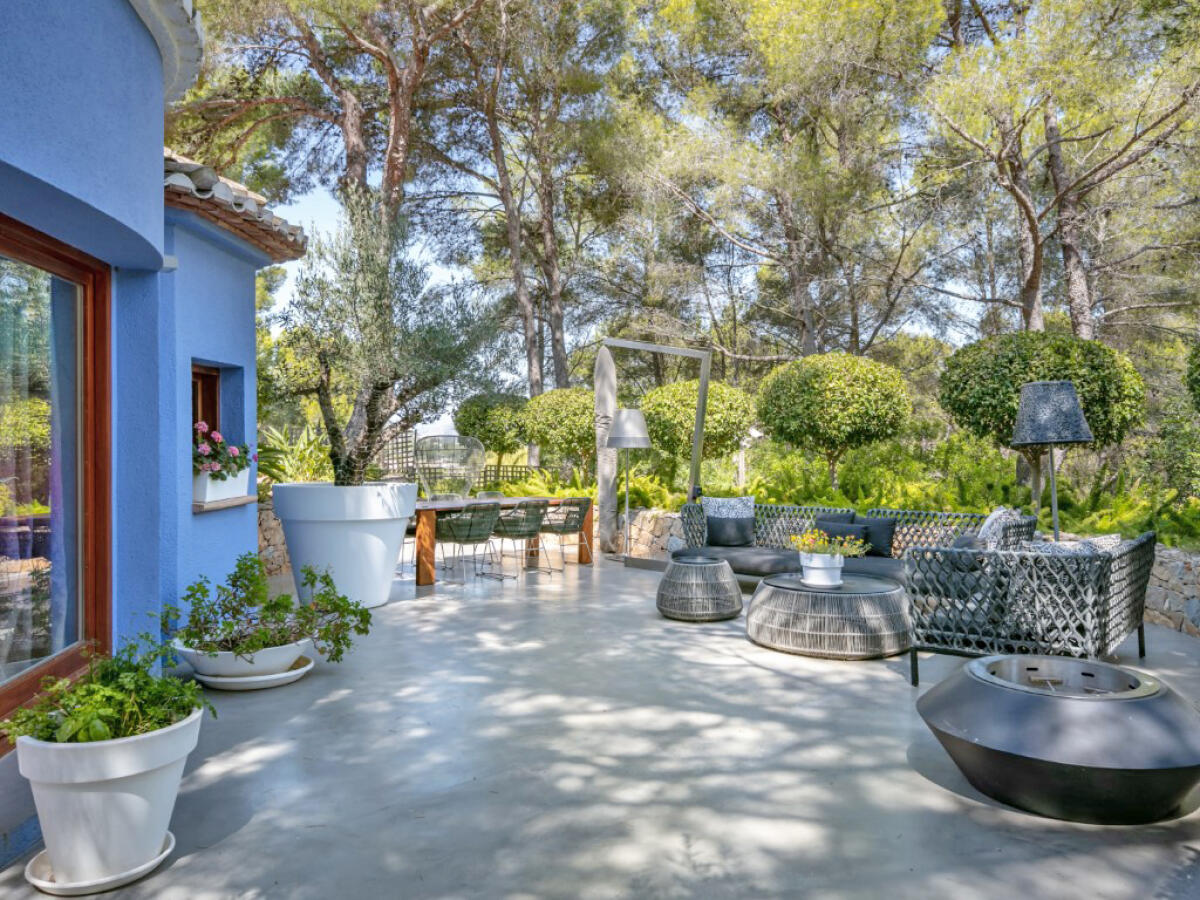 Villa 6 Dormitorios en venta en Denia