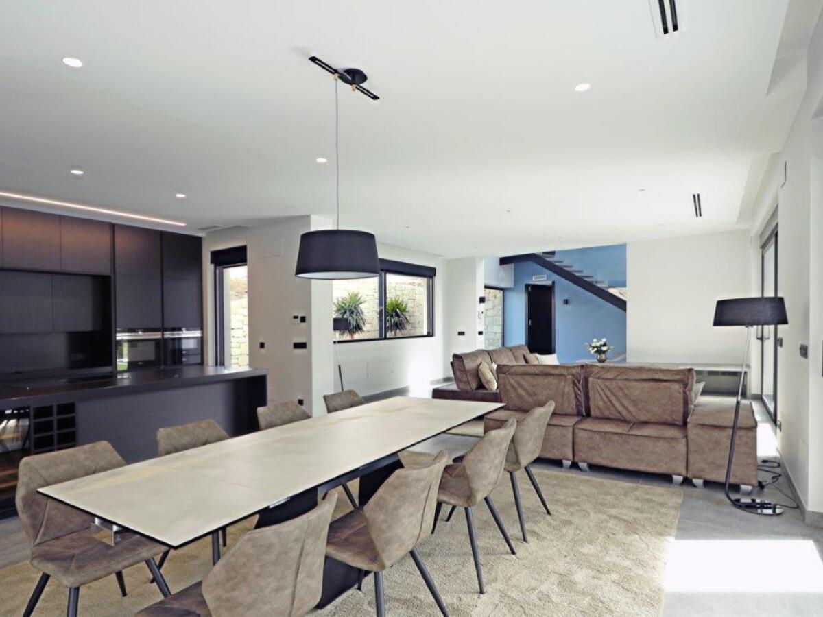 Villa 4 Dormitorios en venta en Altea