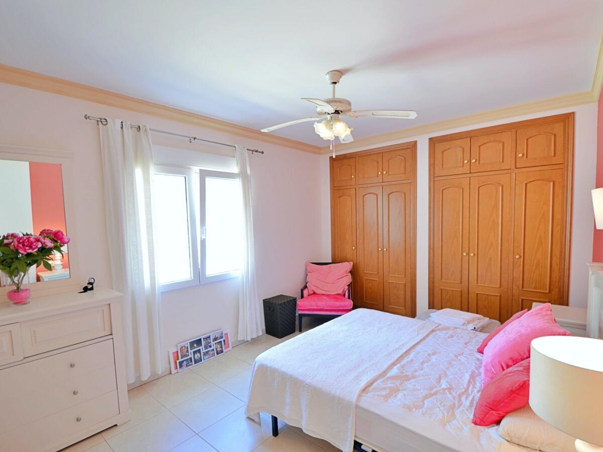 Villa 4 Dormitorios en venta en Javea