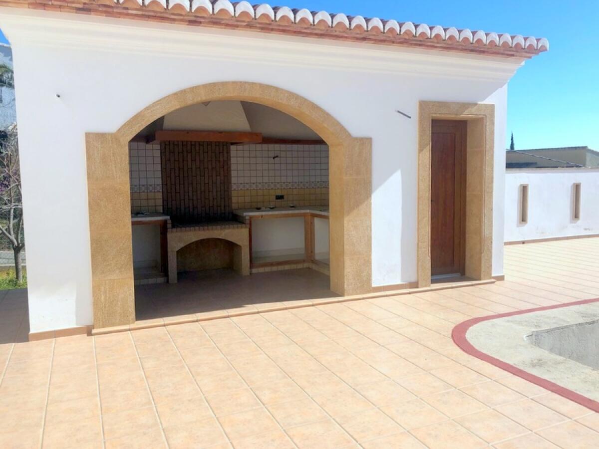 Villa 6 Dormitorios en venta en Javea
