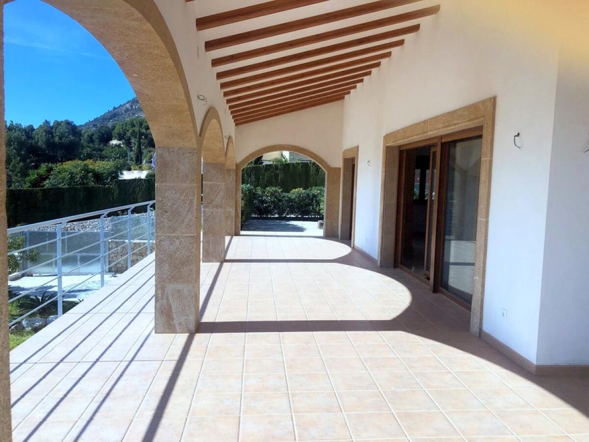 Villa 6 Dormitorios en venta en Javea