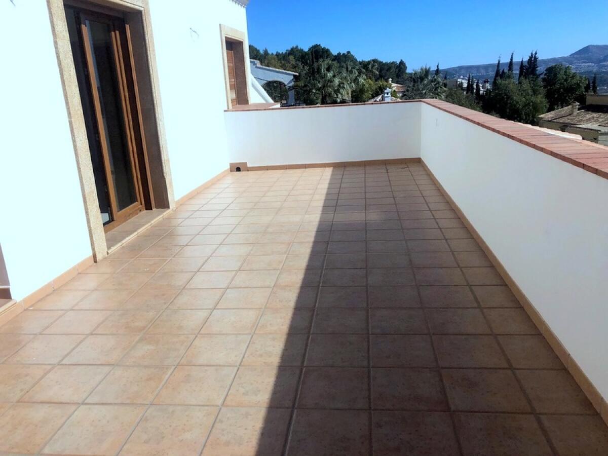 Villa 6 Dormitorios en venta en Javea