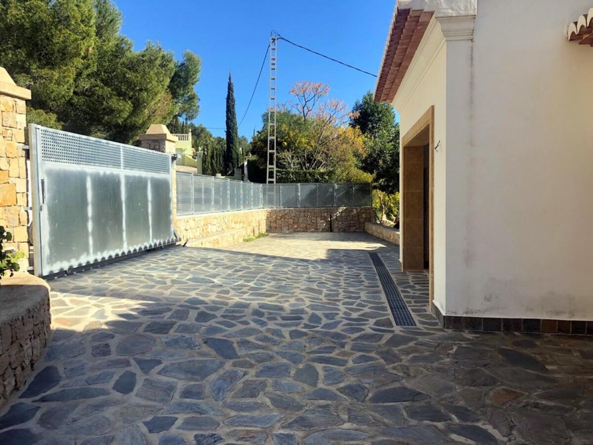Villa 6 Dormitorios en venta en Javea