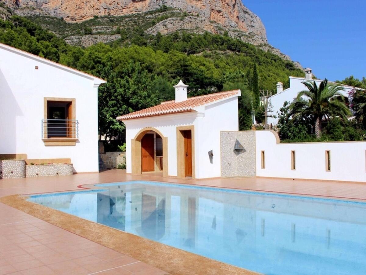 Villa 6 Dormitorios en venta en Javea