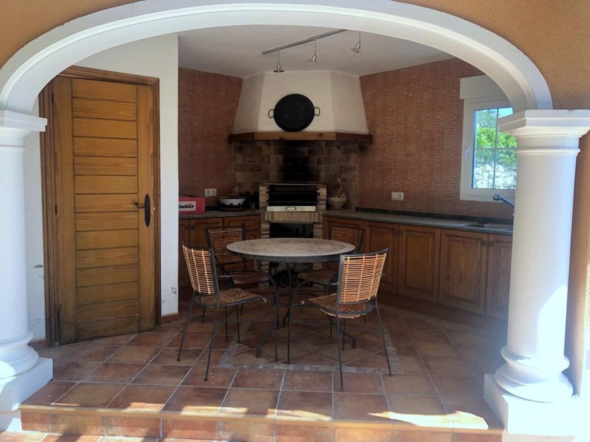 Villa 4 Dormitorios en venta en Javea