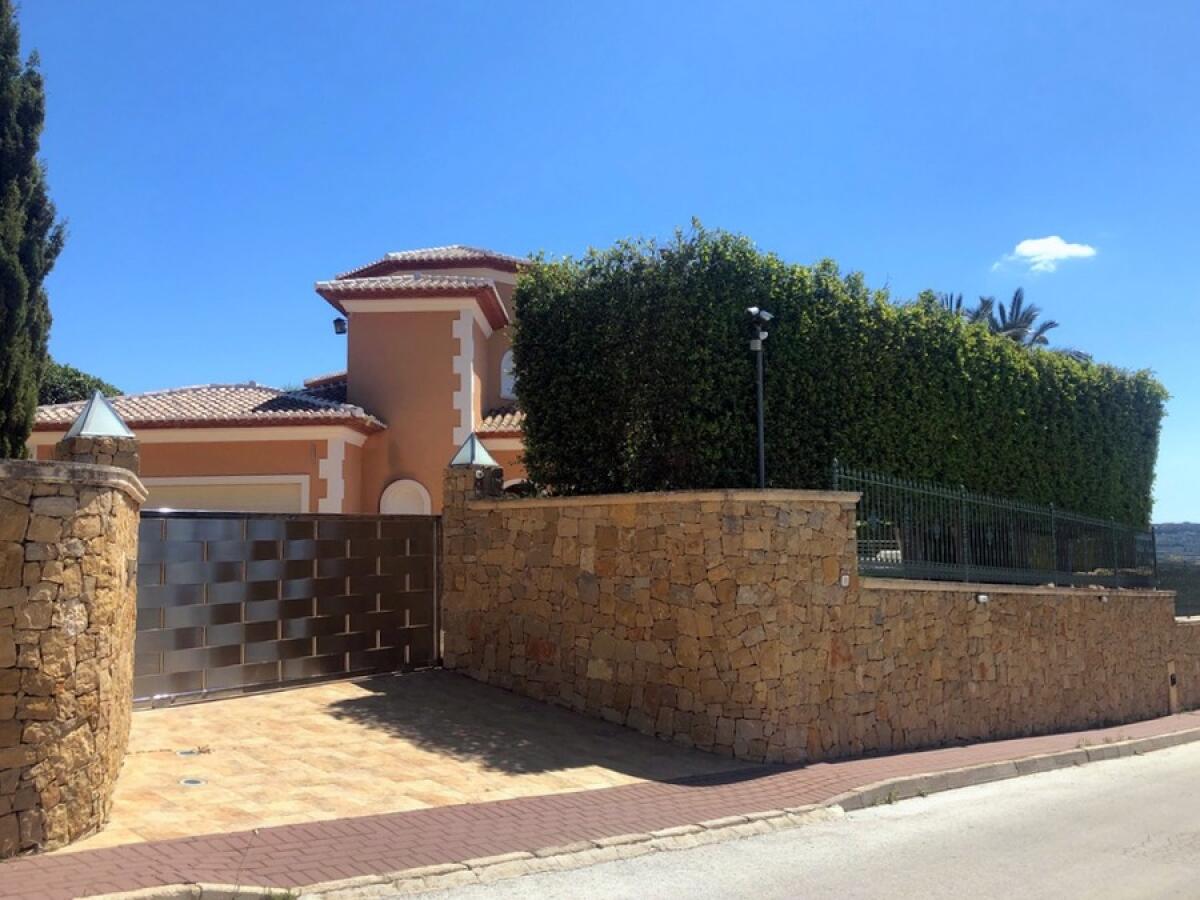 Villa 4 Dormitorios en venta en Javea