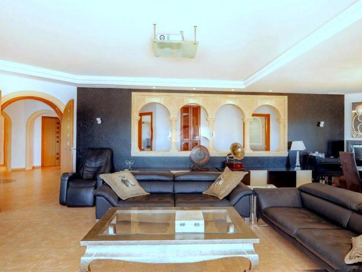Villa 4 Dormitorios en venta en Javea