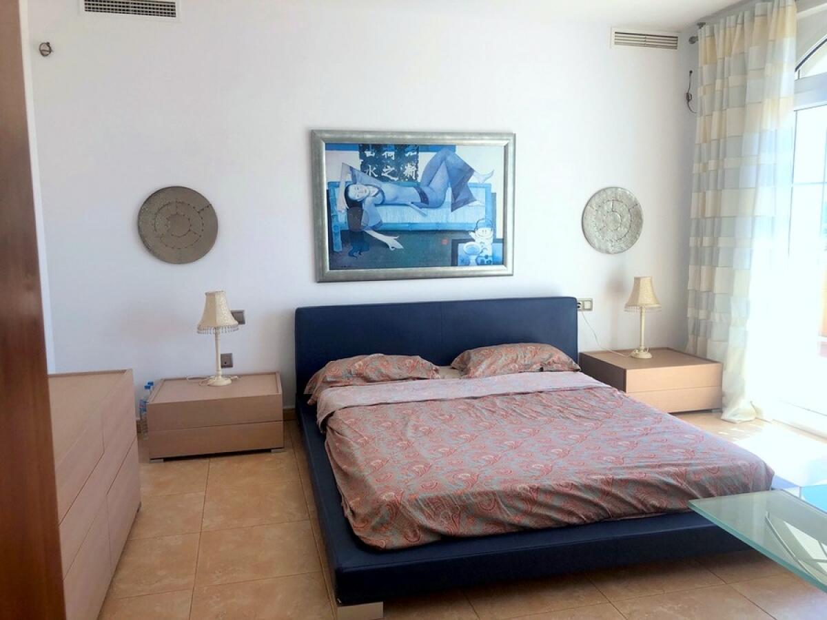 Villa 4 Dormitorios en venta en Javea
