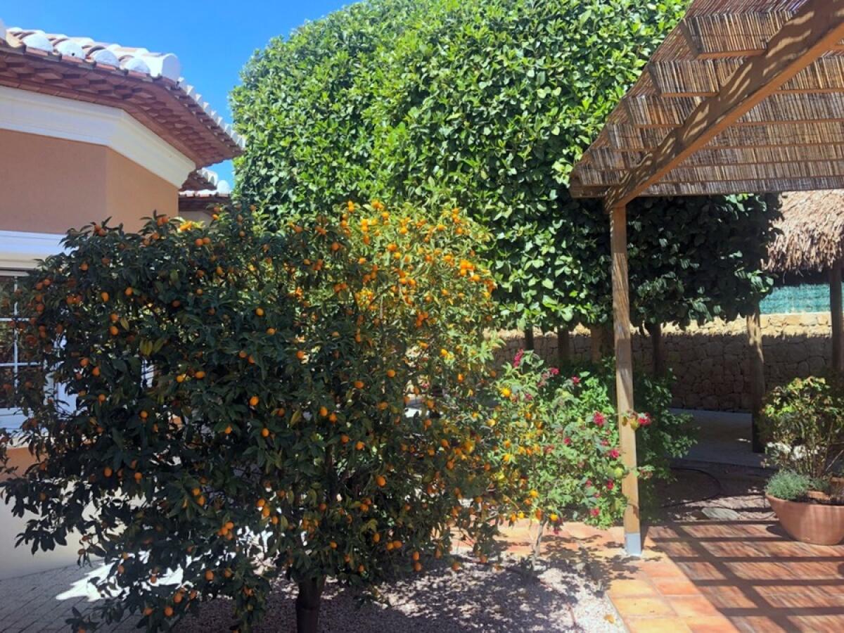 Villa 4 Dormitorios en venta en Javea