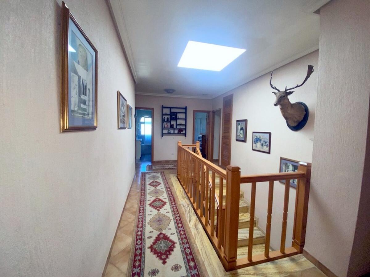 Villa 5 Dormitorios en venta en Javea