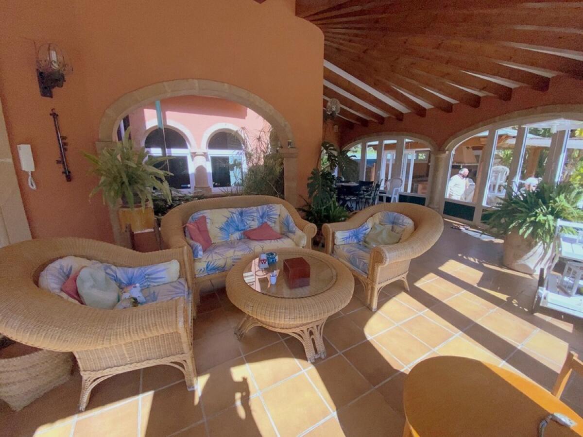 Villa 5 Dormitorios en venta en Javea
