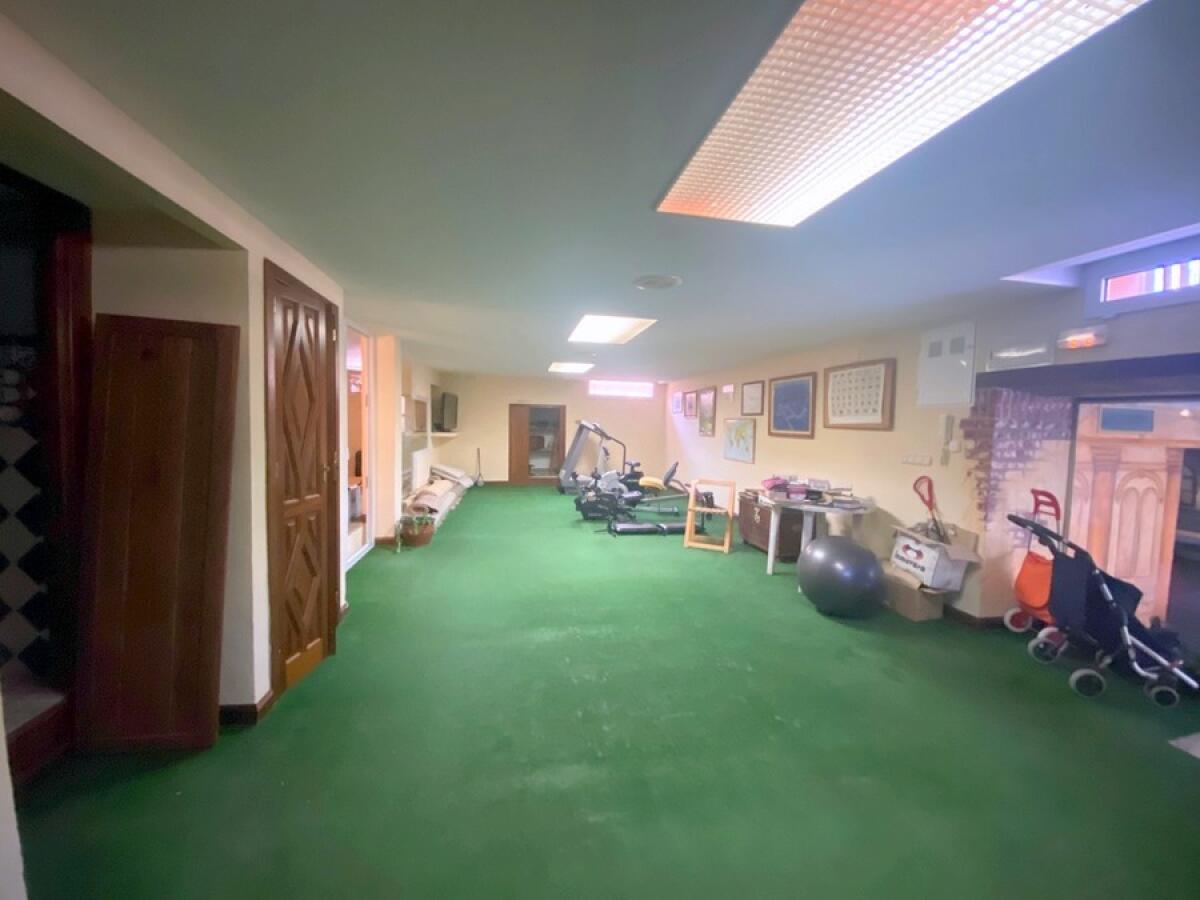 Villa 5 Dormitorios en venta en Javea