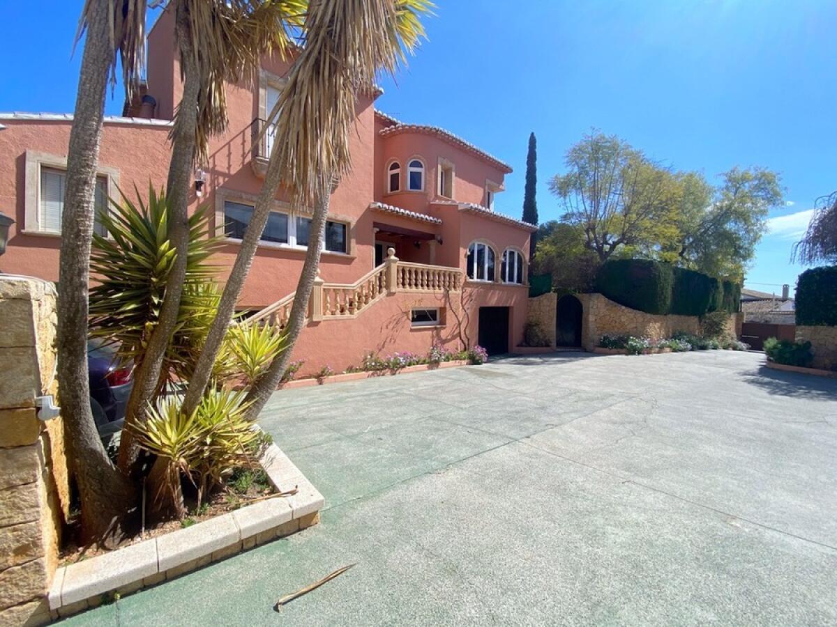 Villa 5 Dormitorios en venta en Javea