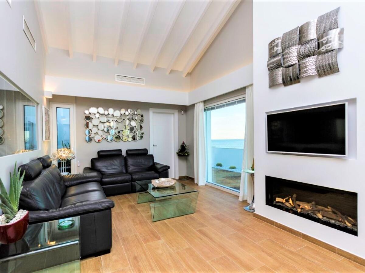 Villa 3 Dormitorios en venta en Denia