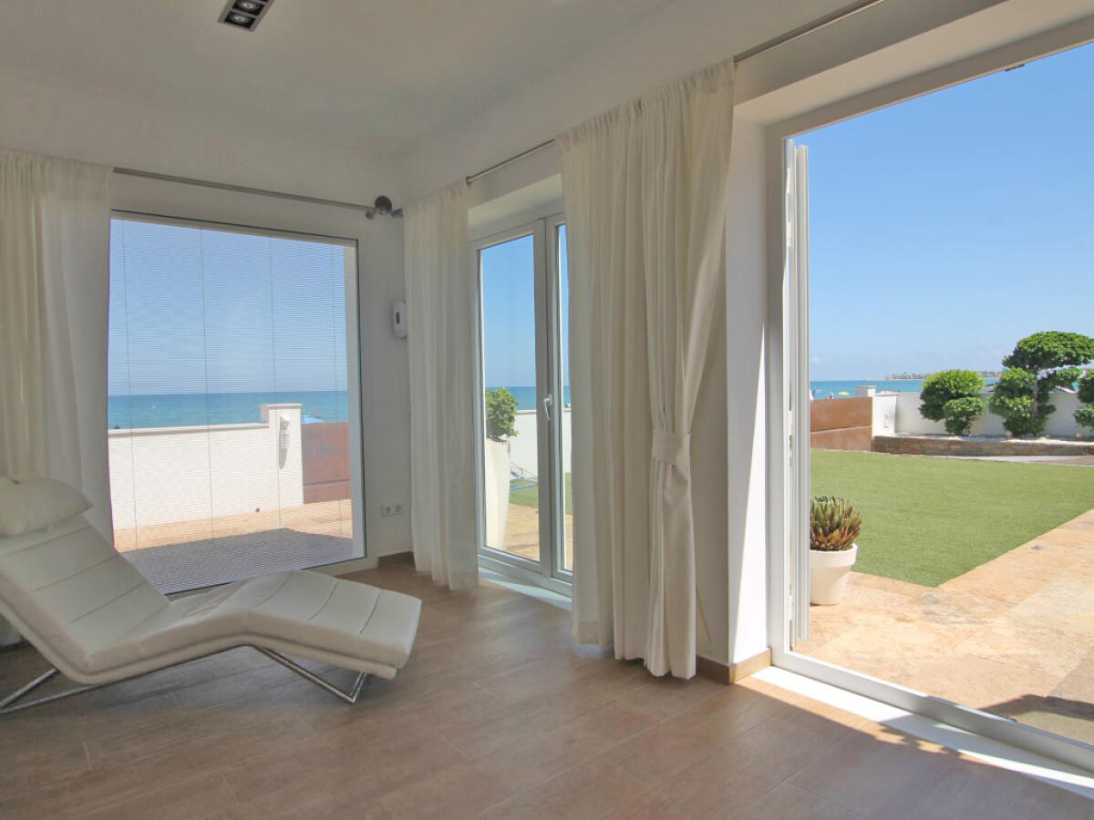 Villa 3 Dormitorios en venta en Denia