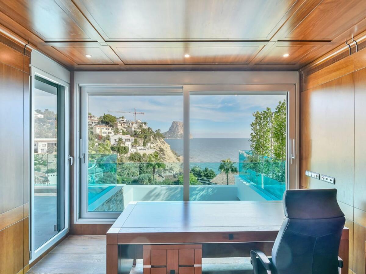 Villa 3 Dormitorios en venta en Calpe