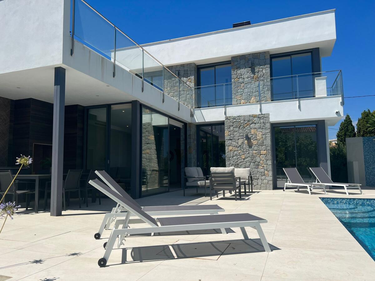 Villa 4 Dormitorios en venta en Calpe
