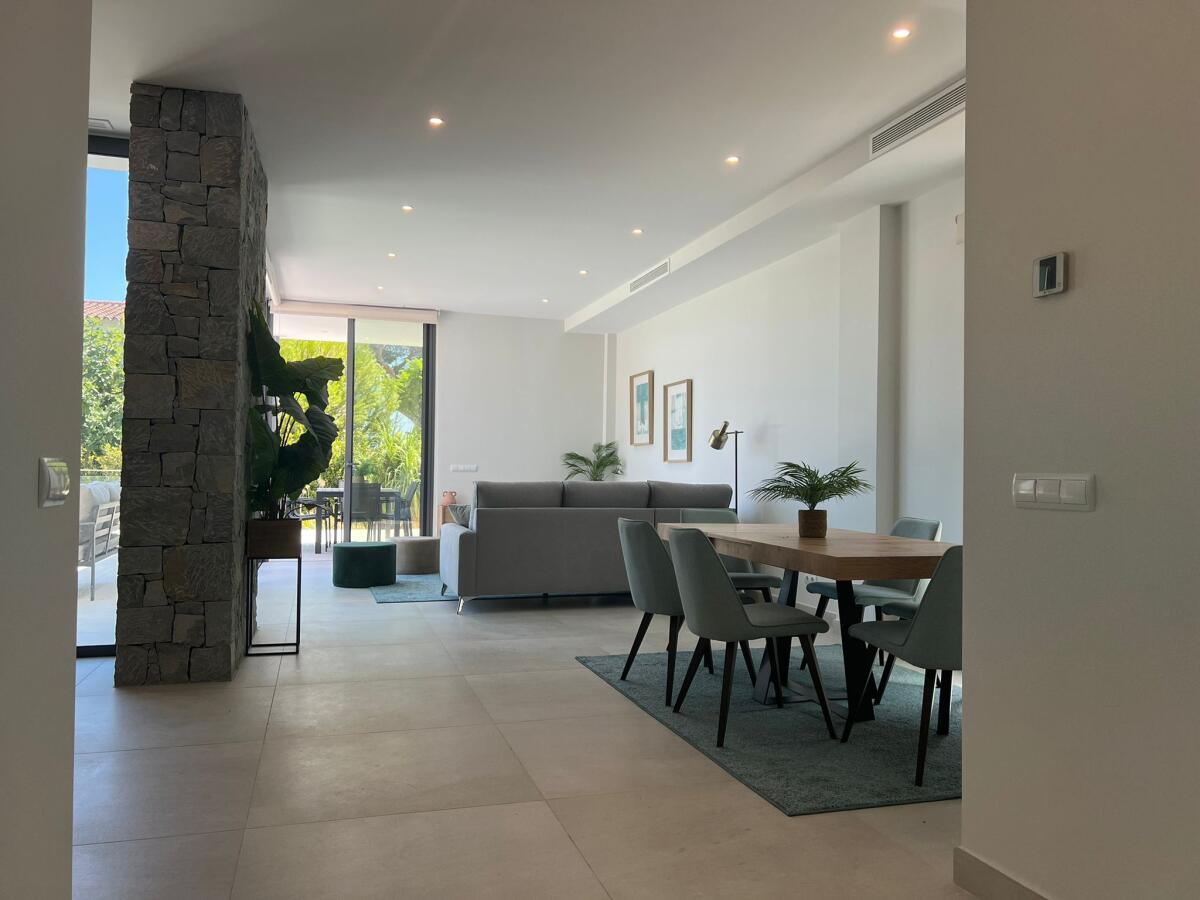 Villa 4 Dormitorios en venta en Calpe