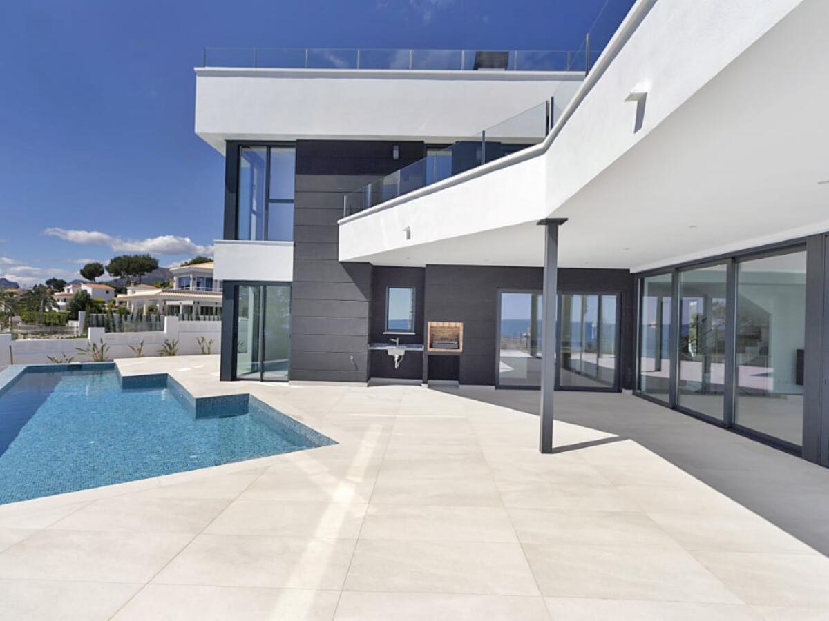 Villa 5 Dormitorios en venta en Calpe