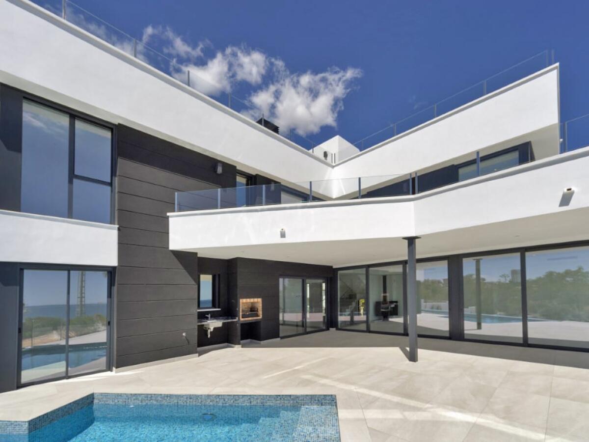 Villa 5 Dormitorios en venta en Calpe