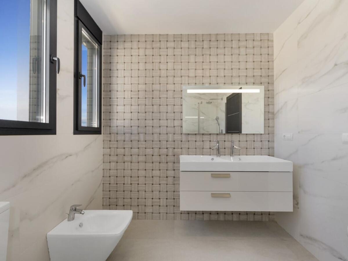 Villa 5 Dormitorios en venta en Calpe