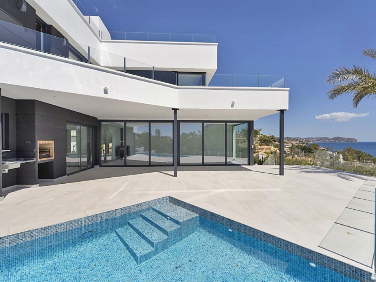 Villa 5 Dormitorios en venta en Calpe