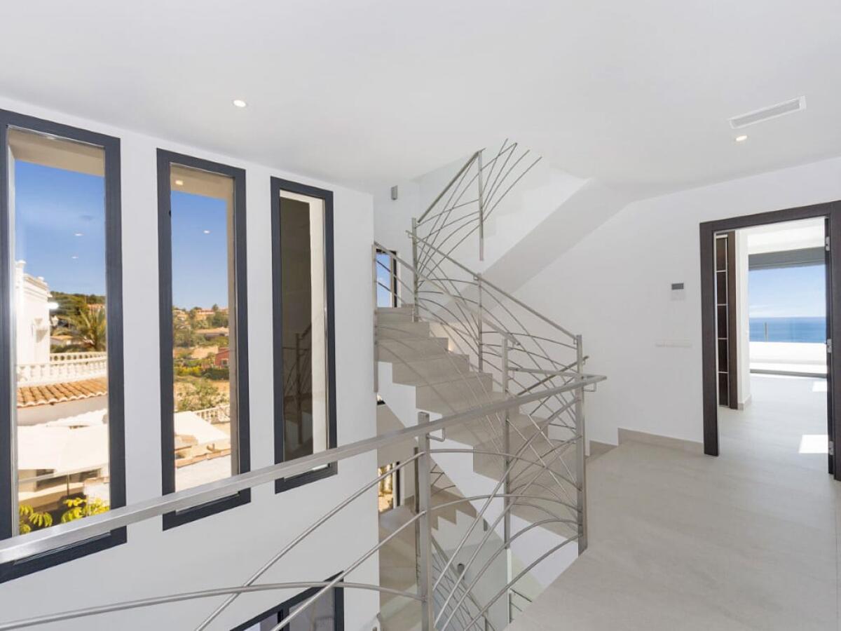 Villa 5 Dormitorios en venta en Calpe