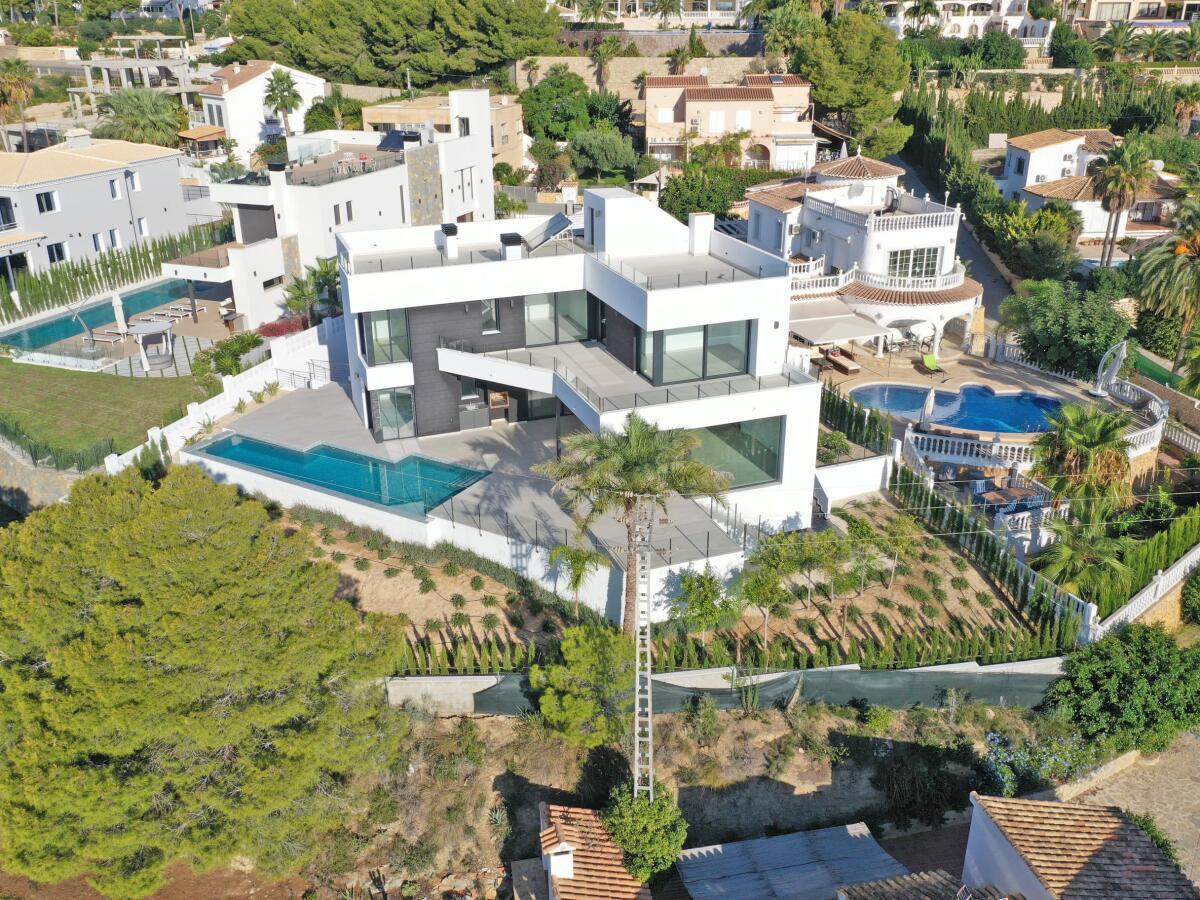 Villa 5 Dormitorios en venta en Calpe