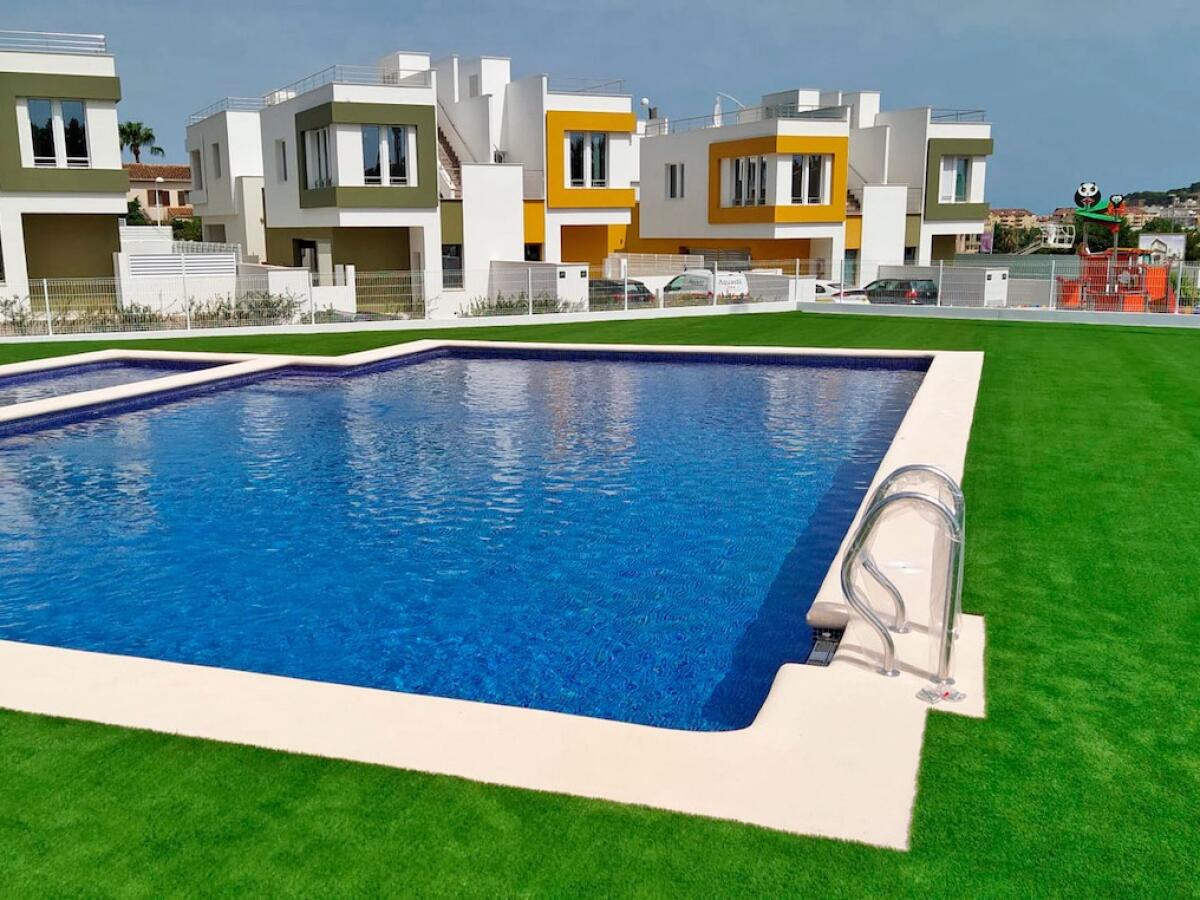Villa 3 Dormitorios en venta en Denia