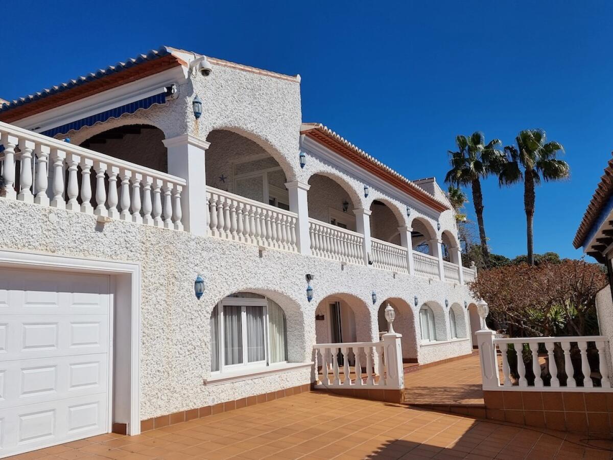Villa 5 Dormitorios en venta en Moraira Moravit