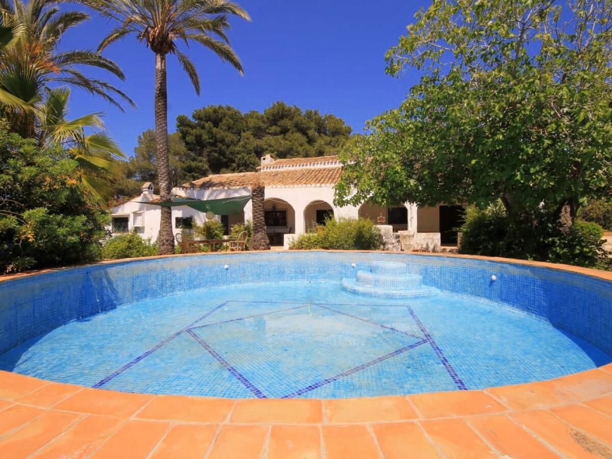 Comercial 5 Dormitorios en venta en Javea