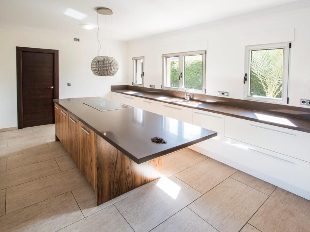 Villa 4 Dormitorios en venta en Javea