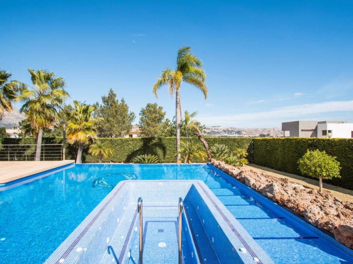 Villa 4 Dormitorios en venta en Javea