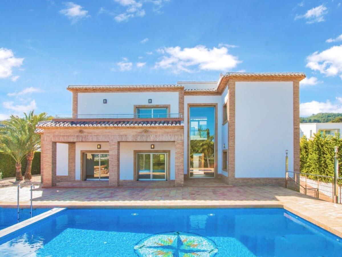 Villa 4 Dormitorios en venta en Javea